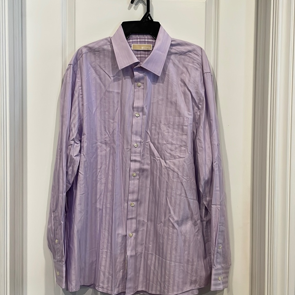Men’s Michael Kors lavender button up dress shirt.